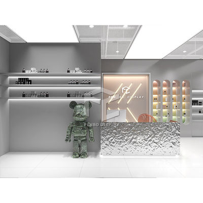 Дисплей Skincare вычуры включает мебель в набор отложенных изменений магазинов макияжа имени со светом приведенным
